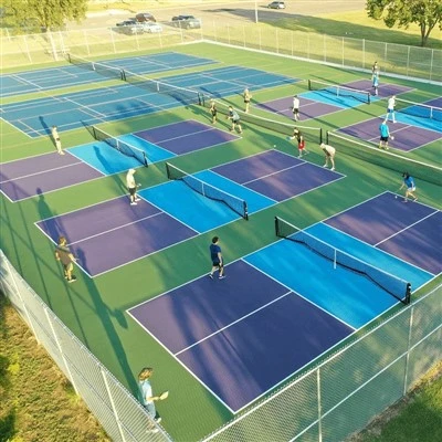 Scrimă de teren de pickleball